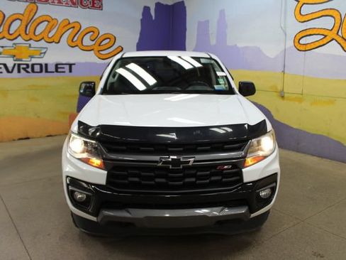 Used 2021 Chevrolet Colorado Z71 AWD/4WD image 3