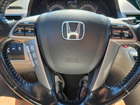 Used 2016 Honda Odyssey EX-L image 17