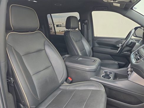 Used 2021 GMC Yukon XL SLT image 27