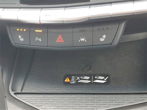 Certified 2025 Cadillac CT4 Luxury image 24