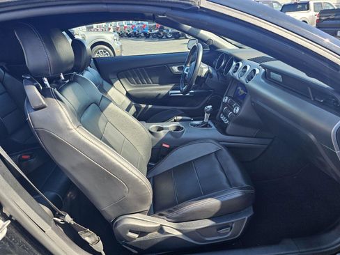 Used 2022 Ford Mustang Premium image 12
