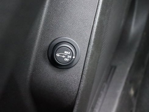 Used 2023 Chevrolet Equinox RS image 23