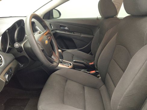 Used 2015 Chevrolet Cruze LT w/ Technology Package FWD image 17