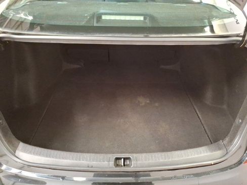 Used 2021 Toyota Corolla LE image 12