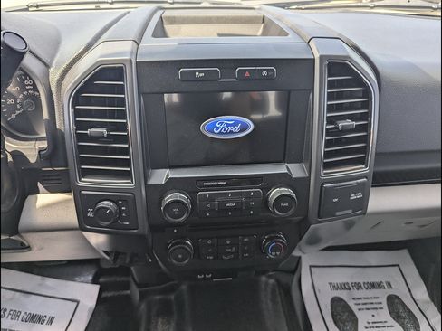 Used 2018 Ford F150 XLT w/ Equipment Group 302A Luxury AWD/4WD image 29