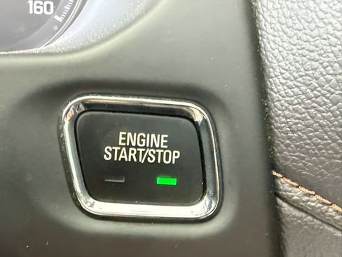 Used 2022 GMC Acadia AT4 image 25