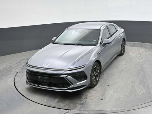 Used 2024 Hyundai Sonata SEL FWD image 16
