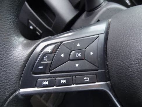 Used 2020 Nissan Kicks SV w/ Exterior Package image 13