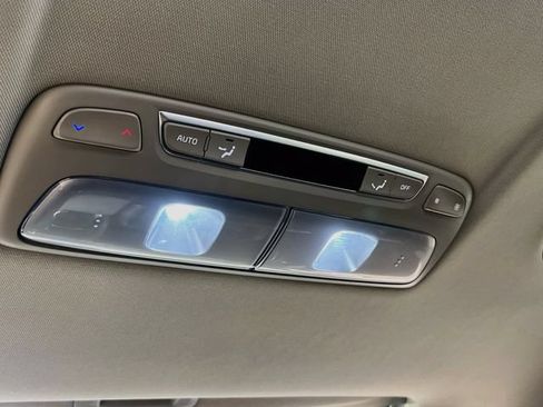 Certified 2024 Kia Telluride EX w/ EX Captain's Chair Package FWD image 27