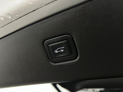 Used 2021 Chevrolet Blazer RS w/ Enhanced Convenience Package AWD/4WD image 34