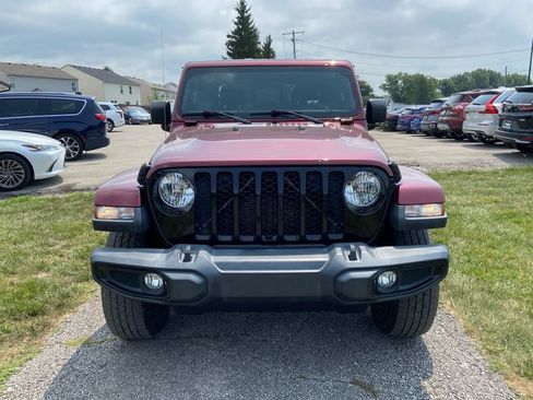 Used 2021 Jeep Gladiator Sport AWD/4WD image 8