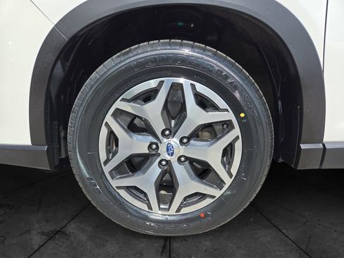 Certified 2023 Subaru Forester Premium AWD/4WD image 14