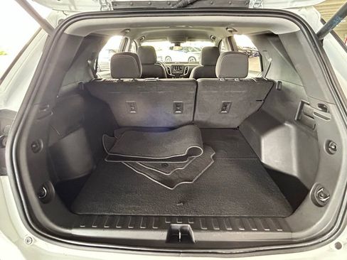 Used 2022 Chevrolet Equinox LT image 41