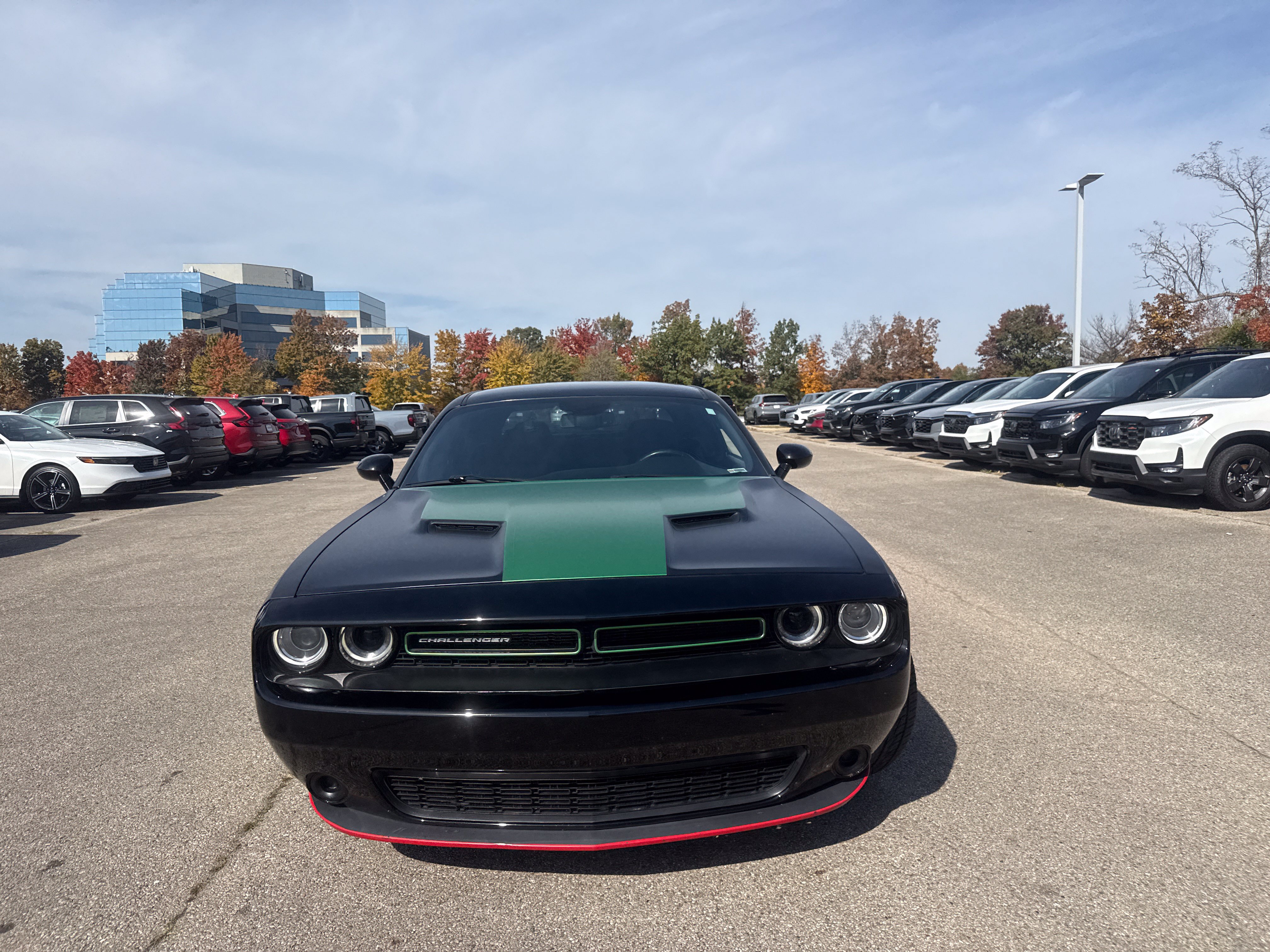 Used 2017 Dodge Challenger SXT RWD image 13
