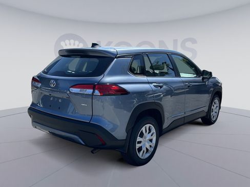 Used 2023 Toyota Corolla Cross L AWD/4WD image 7