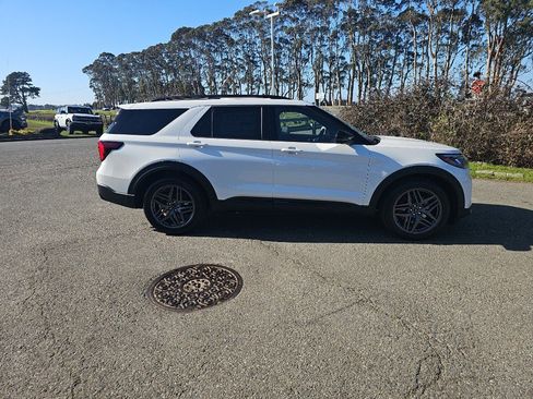 New 2026 Ford Explorer ST w/ Sun And Sound Package image 30