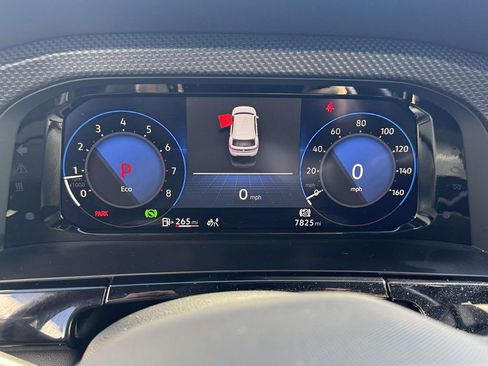 Used 2024 Volkswagen Atlas Cross Sport SEL R-Line image 25