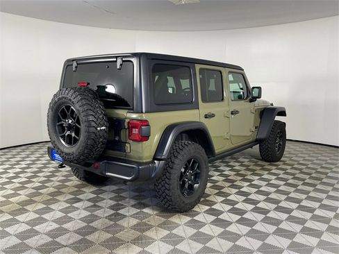 Certified 2025 Jeep Wrangler Willys image 23