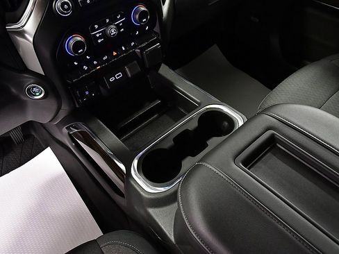 Used 2019 Chevrolet Silverado 1500 RST image 24