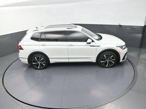 Used 2024 Volkswagen Tiguan SEL R-Line AWD/4WD image 20