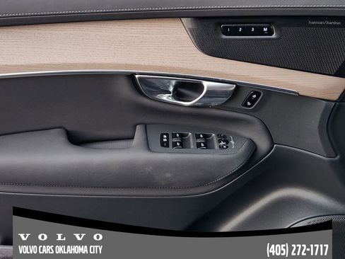 New 2025 Volvo XC90 T8 Plus w/ Protection Package Premier image 22
