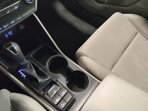 Used 2019 Hyundai Tucson SE image 26