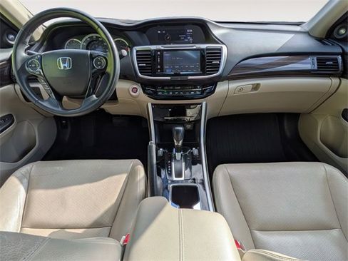 Used 2017 Honda Accord EX-L image 25
