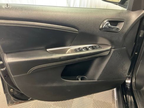 Used 2014 Dodge Journey Crossroad w/ Flexible Seating Group AWD/4WD image 10