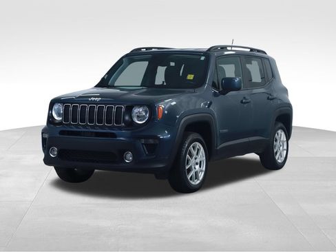 Used 2020 Jeep Renegade Latitude w/ Cold Weather Group AWD/4WD image 6