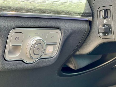 Certified 2026 Mercedes-Benz GLE 350 4MATIC image 38