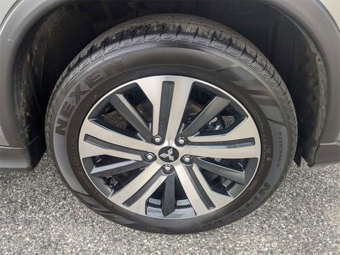 Used 2025 Mitsubishi Outlander Sport ES image 11