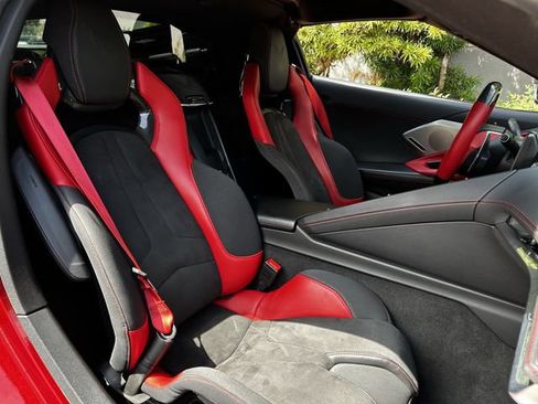 Used 2022 Chevrolet Corvette Stingray Preferred Cpe w/ Z51 Performance Package RWD image 26