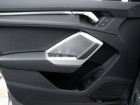 New 2025 Audi Q3 2.0T Premium image 18