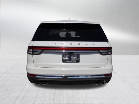 Used 2023 Lincoln Aviator Reserve w/ Equipment Group 201A RWD image 6