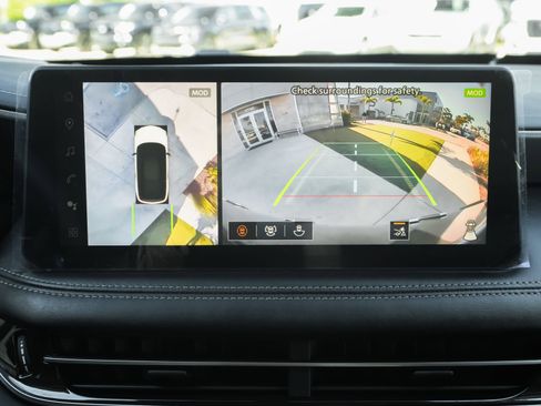 Used 2026 INFINITI QX60 Luxe w/ Cargo Package image 13