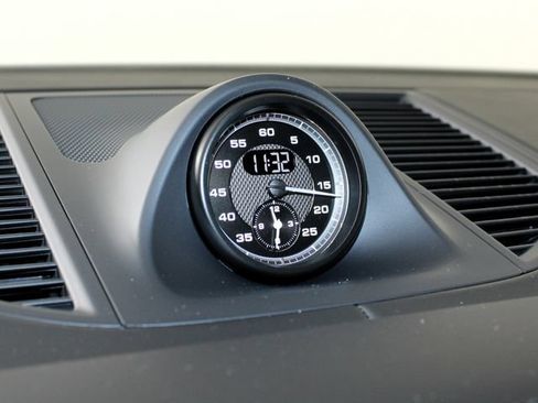 Certified 2026 Porsche Macan AWD/4WD image 13