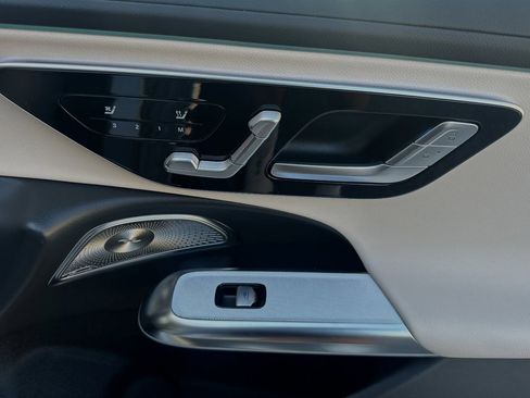 New 2025 Mercedes-Benz E 350 4MATIC Sedan image 20