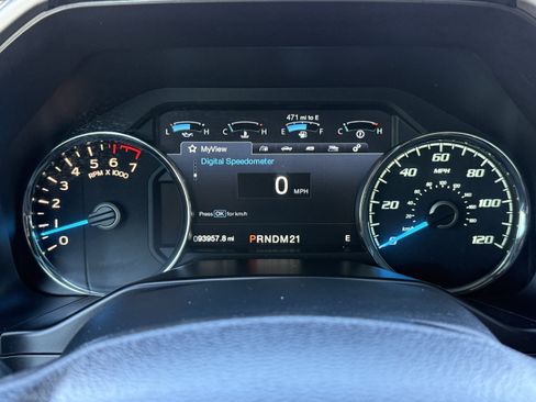 Used 2016 Ford F150 Lariat w/ Equipment Group 502A Luxury image 26