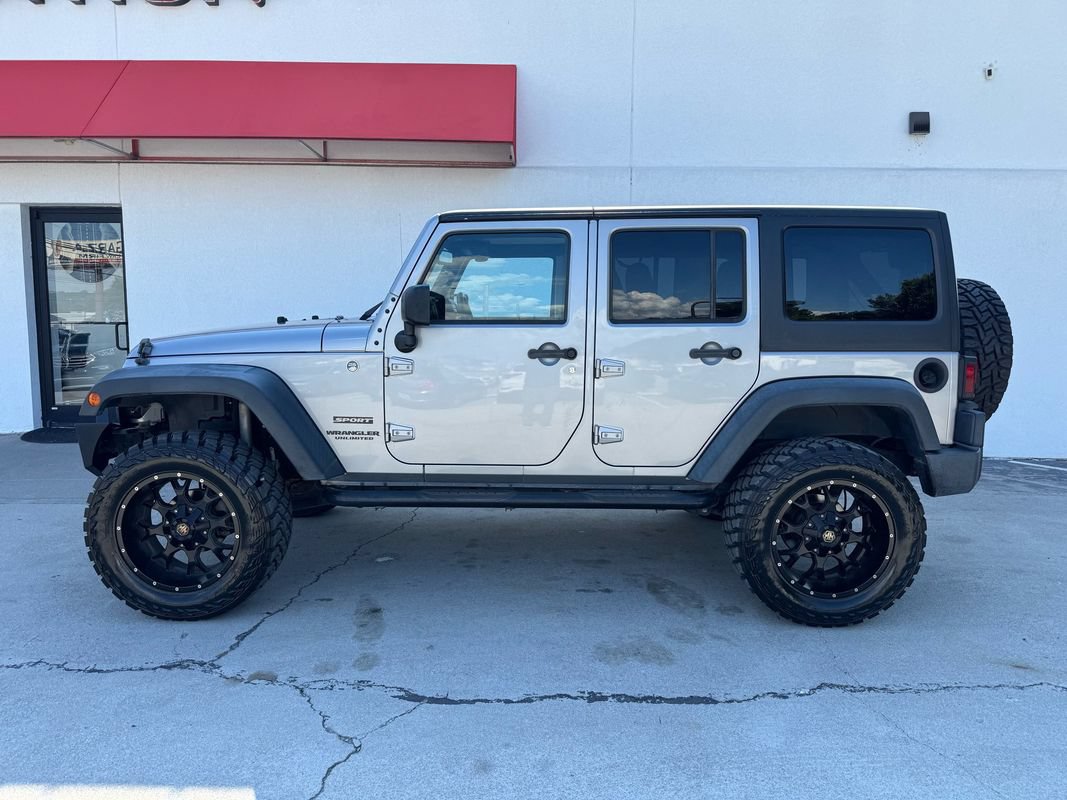 Used 2015 Jeep Wrangler Unlimited Sport w/ Quick Order Package 24S AWD/4WD image 5