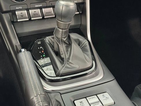 Used 2025 Toyota GR86 Premium RWD image 15