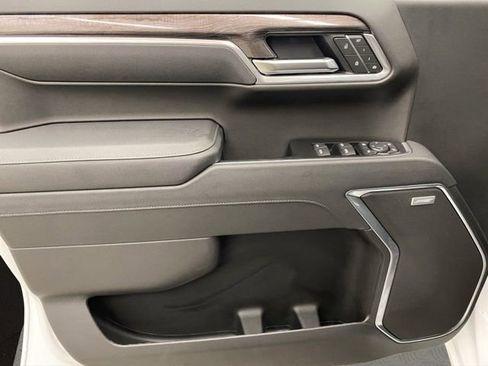 New 2026 Chevrolet Silverado 1500 LTZ w/ Z71 Off-Road Package image 18