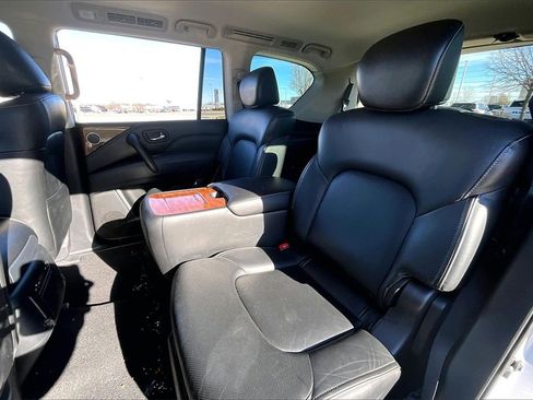 Certified 2018 INFINITI QX80 Base image 32