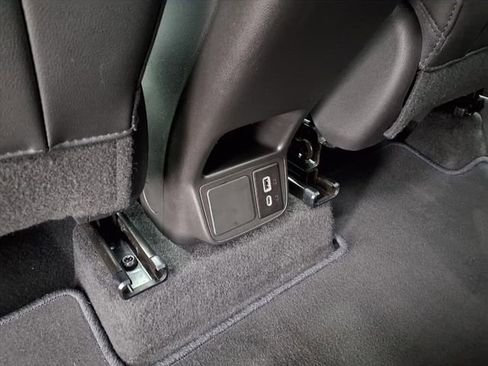 Used 2025 Buick Encore GX Preferred image 70