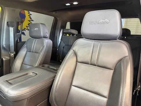 Used 2022 Chevrolet Silverado 3500 High Country w/ Technology Package image 11