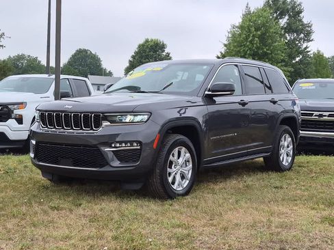 Used 2023 Jeep Grand Cherokee Limited AWD/4WD image 1