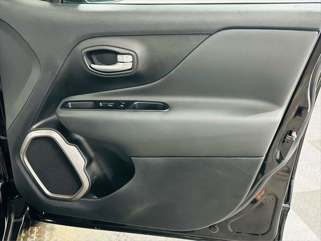 Certified 2023 Jeep Renegade Limited AWD/4WD image 25