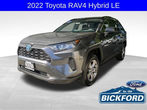 Used 2022 Toyota RAV4 LE AWD/4WD image 1