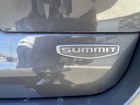 Used 2023 Jeep Grand Cherokee L Summit image 12