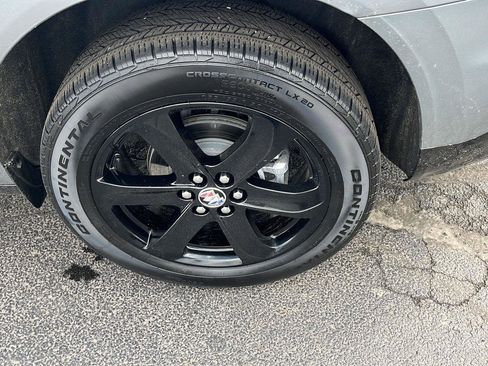 Used 2024 Buick Enclave Essence w/ Sport Touring Edition image 37