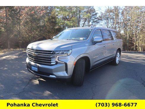 Certified 2024 Chevrolet Suburban High Country image 3